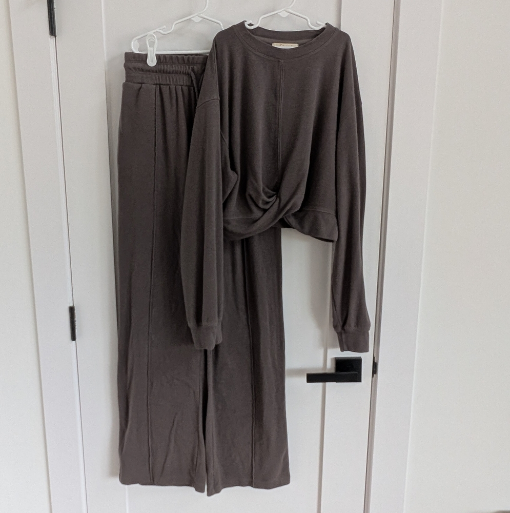 QINSEN/Amazon Women 2 Piece Outfit Sweatsuit Set Size Small